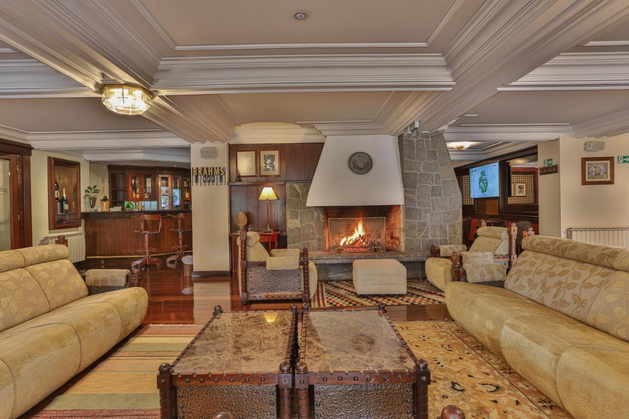 Le Suisse Elegance Hotel Campos do Jordão エクステリア 写真
