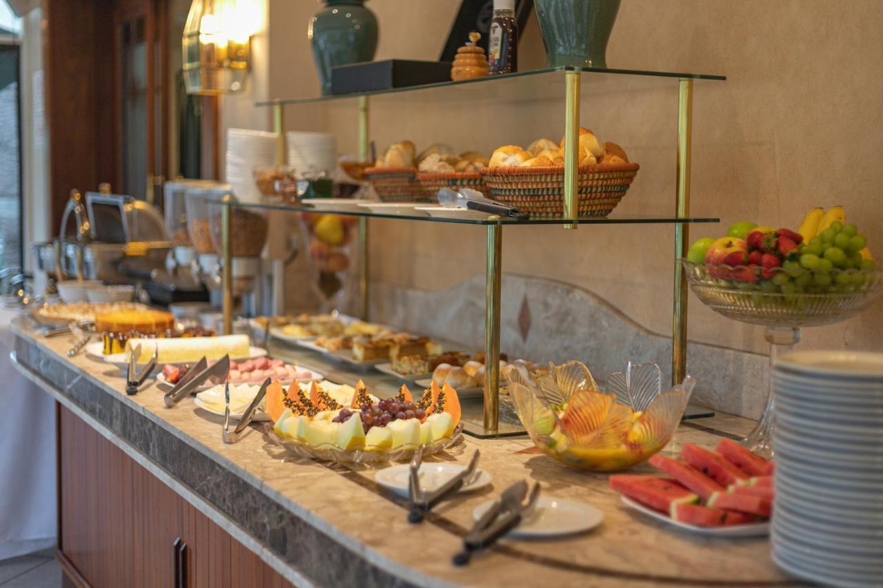 Le Suisse Elegance Hotel Campos do Jordão エクステリア 写真
