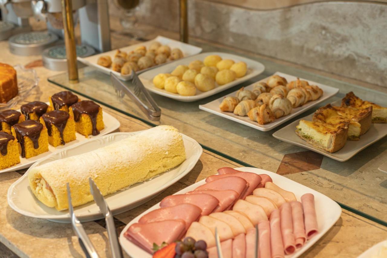 Le Suisse Elegance Hotel Campos do Jordão エクステリア 写真