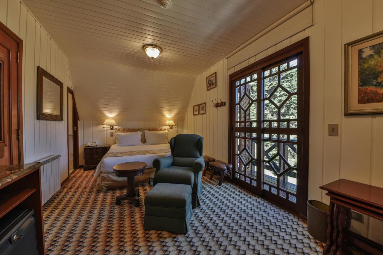 Le Suisse Elegance Hotel Campos do Jordão エクステリア 写真