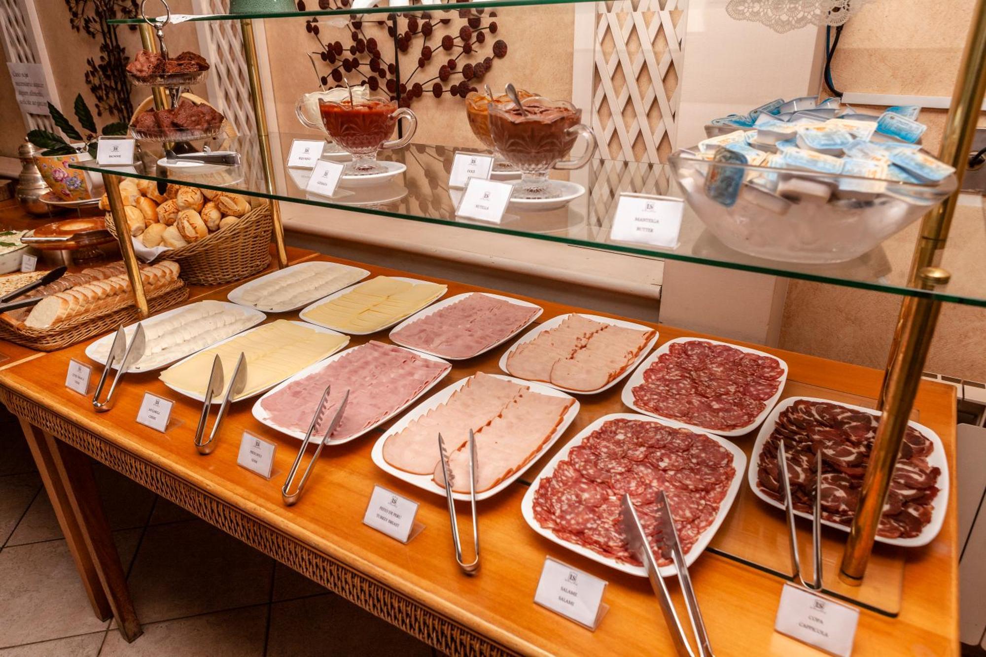 Le Suisse Elegance Hotel Campos do Jordão エクステリア 写真
